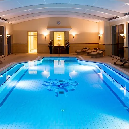 호텔 Thermenhotel Quellenhof