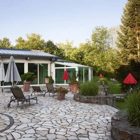 Thermenhotel Quellenhof 호텔 바트푸징