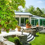 Thermenhotel Quellenhof Отель