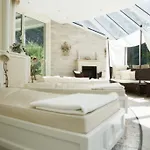 Отель Thermenhotel Quellenhof