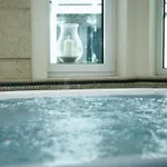 Отель Thermenhotel Quellenhof