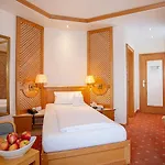 Thermenhotel Quellenhof Бад-Фюссинг