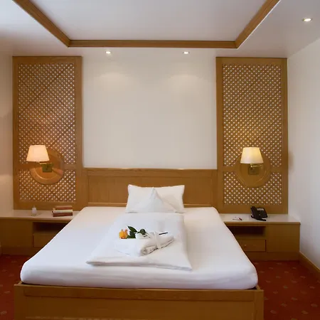 Отель Thermenhotel Quellenhof Бад-Фюссинг