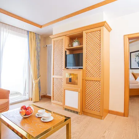 Отель Thermenhotel Quellenhof