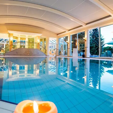 Отель Thermenhotel Quellenhof 4*